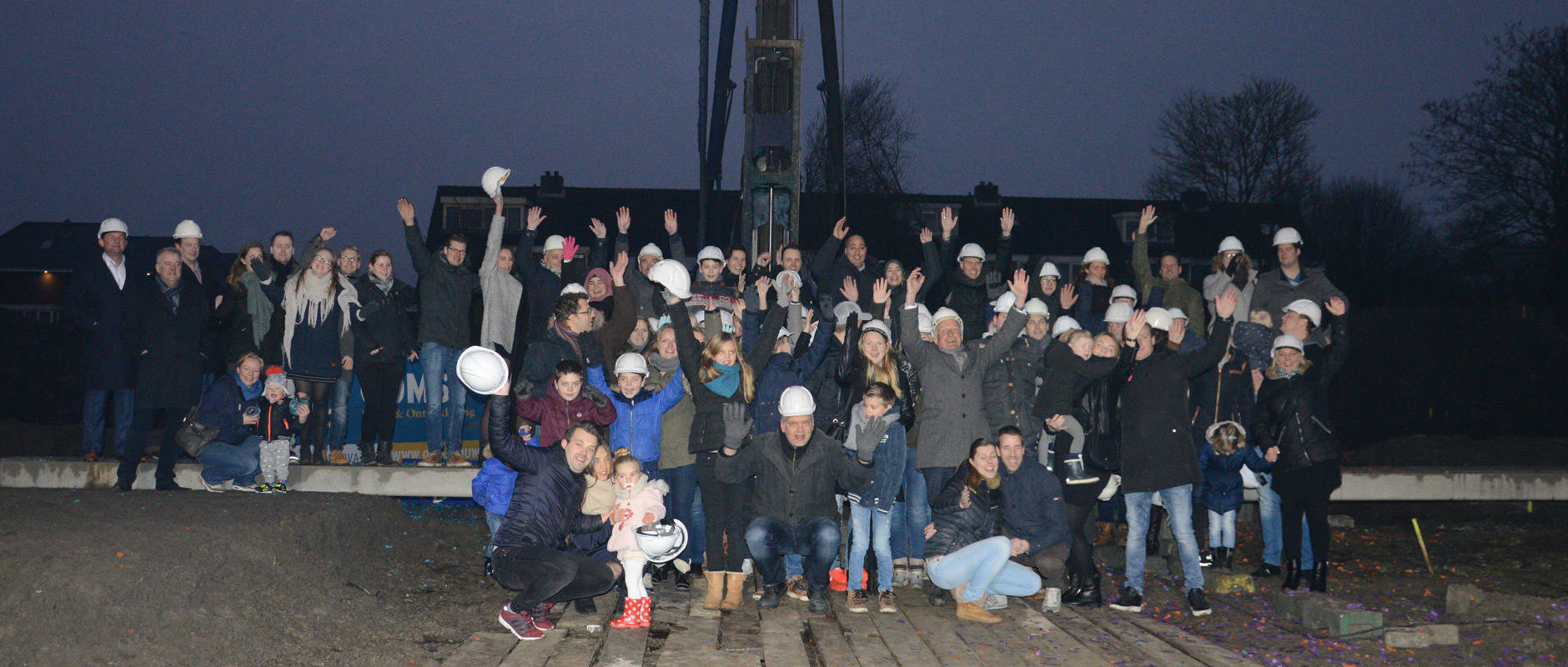Eerste paal nieuwbouwplan De Brink en Bangert Bonheur in Bangert & Oosterpolder te Zwaag